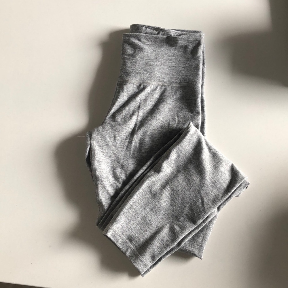 Gray active leggings
